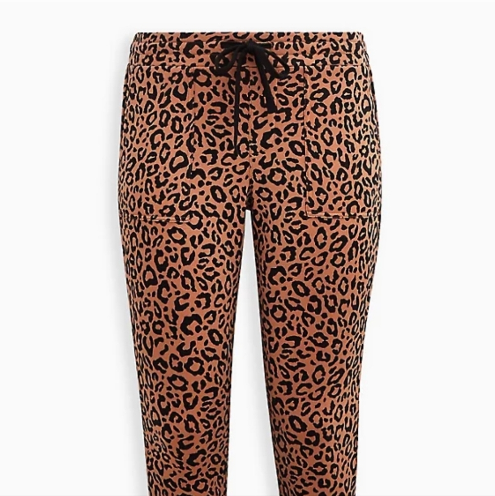 Leopard print joggers, size 1, Torrid